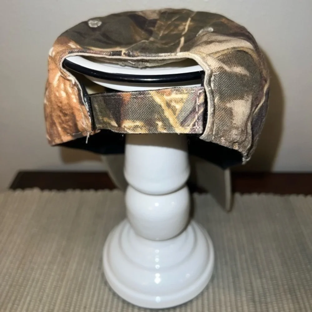 A&E Duck Dynasty Tan & Camo Adjustable hat.